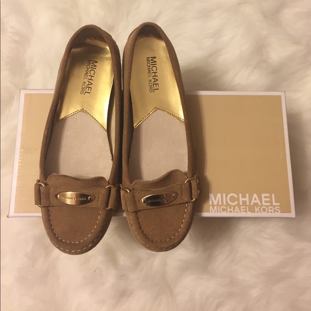 Michael Kors Loafers with box!